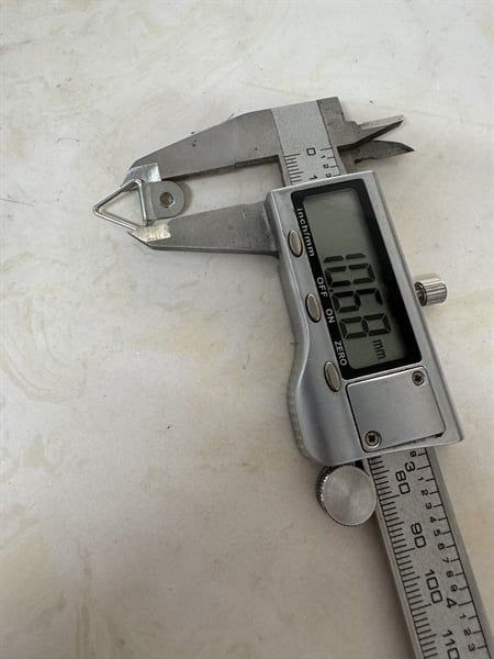 Pat (bas) móc treo tranh nhỏ Vinahardware, màu trắng - AH1022