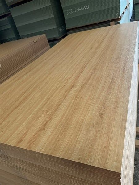 Nẹp chỉ PVC dán cạnh, bản 21 Vinahardware - VNH001B