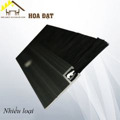 Chổi lông nheo Vinahardware kích thước 20x23x1000mm, màu trắng - CLN2023T