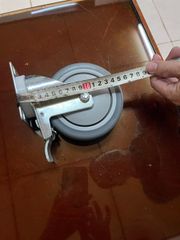 Bánh xe cao su TPR đế vuông Vinahardware, không khóa, màu xám - CT2405KK125