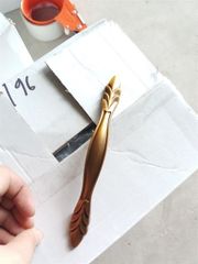 Tay nắm tủ Vinahardware màu cafe-HD0284N96