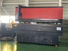 Máy chấn Amada 80 tấn dài 2m