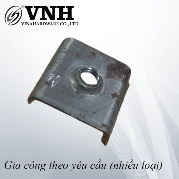 Pat ( Bas) sắt vuông một lỗ Vinahardware, màu phôi-VNH252515