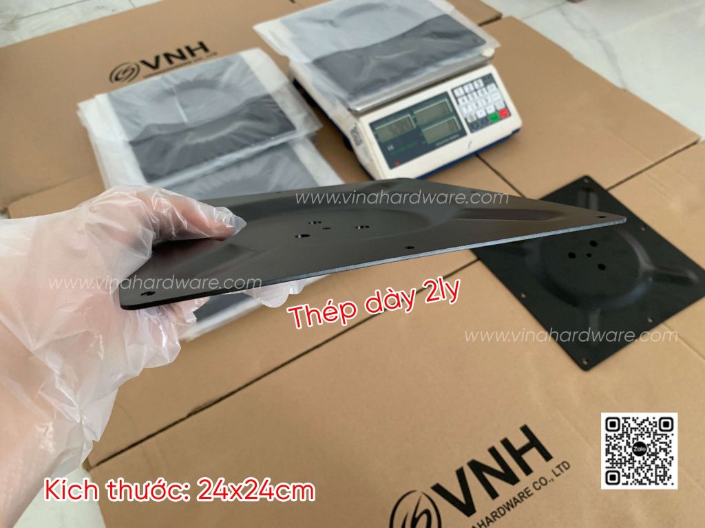 Mặt bích bàn vuông - Bas đỡ mặt bàn sắt cà phê Vinahardware, sơn đen - 240x240mm - VNH400700B1