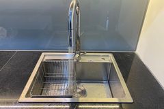 Chậu rửa bát Vinahardware, inox 304 - VNH55848