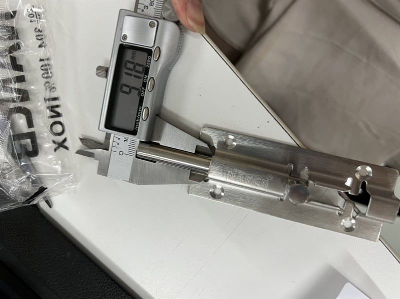 Then chốt gài cửa Vinahardware, màu nâu-CCN100