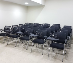 Ghế training kèm bàn xếp gọn Vinahardware - VNH010624B