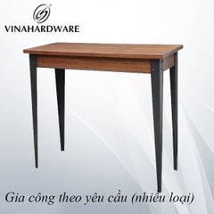 Chân bàn sắt vuông Vinahardware cao 70cm-SP028385