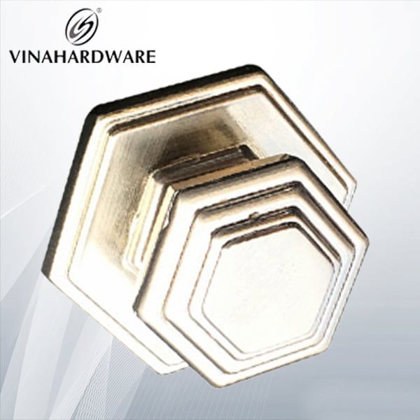 Núm tay nắm tủ lục giác Vinahardware loại 30x45mm HD0213 Nikel