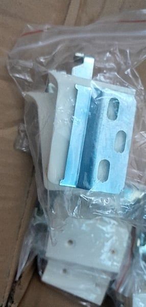Pat ( Bas) đỡ kệ bếp Vinahardware - USS907Z