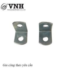 Pat ( bas) ke vuông màu trắng 2 lỗ Vinahardware kích thước 17.4*17.4mm P1616-P1616