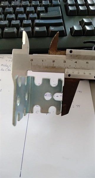 Pat ( Bas) ke vuông lớn Vinahardware có nắp đậy màu trắng, xám BV859430Z3-BV859430Z3