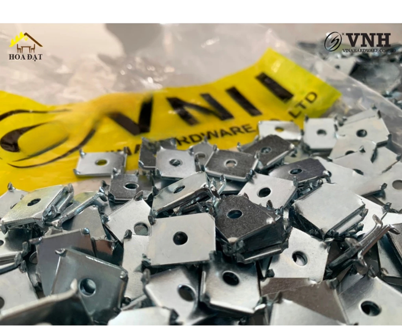 Pat ( Bas) sắt xi trắng Vinahardware kích thước 18x14 - VNH292365003
