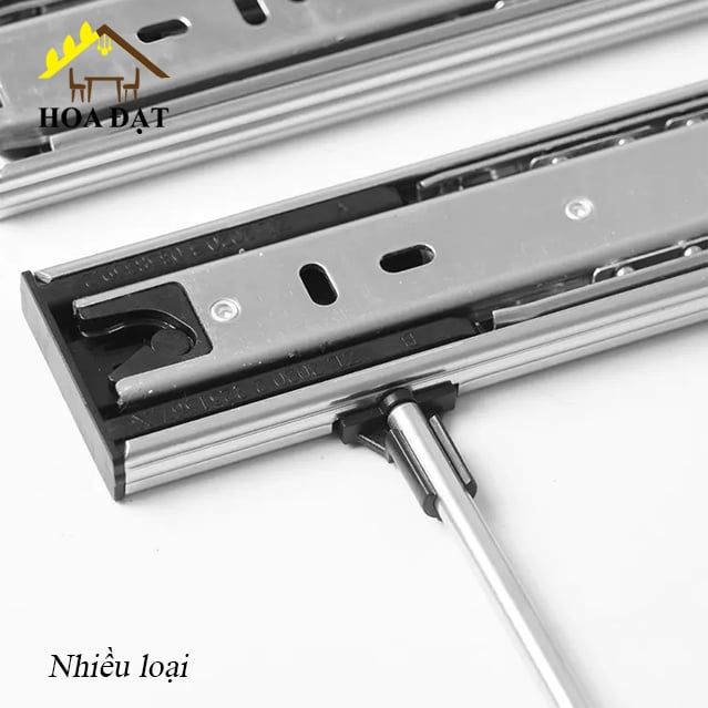 Ray trượt màu trắng Vinahardware, có khóa chống nghiêng VNH