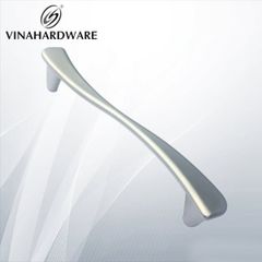 Tay nắm tủ cao cấp hợp kim nhôm mạ Crom bạc Vinahardware VN1 HD0170D128-HD0170D128