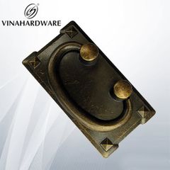 Tay nắm ngăn kéo Vinahardware màu đồng giả cổ, kích thước 104x58mm HD0038C
