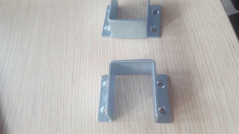 Pat ( bas) sắt giường Vinahardware kích thước 38x44x28mm VNH BB1026W-BB1026W