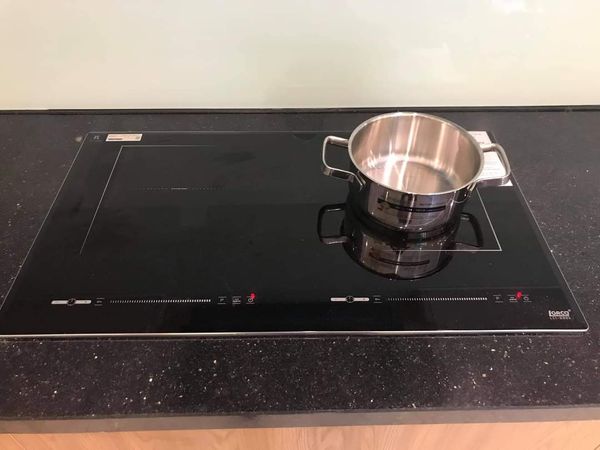 Bếp từ Lorca LCI 888S