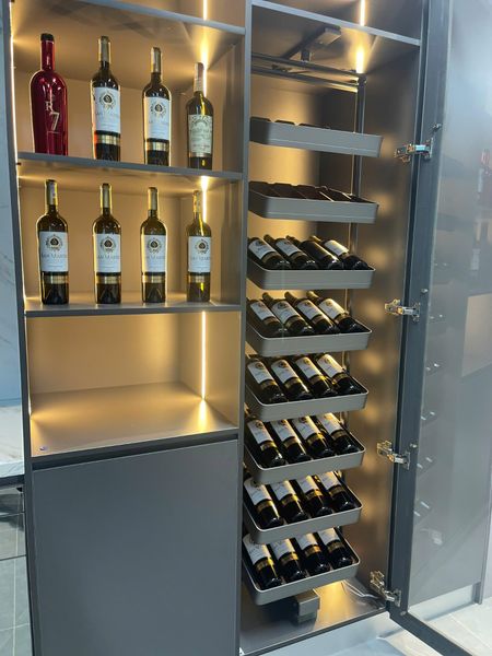 Tủ Rượu Vang Xoay 8 Tầng Grandx Titanium XW.600T