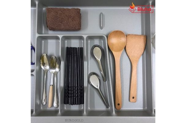 Khay chia thìa dĩa Eurogold ETP nhựa cao cấp
