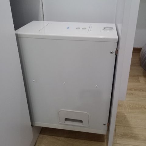 Thùng gạo Eurogold B15/B22 gắn cánh