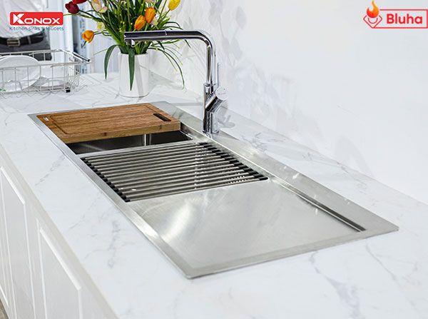 Vòi rửa bát rút dây Konox Artan Chrome