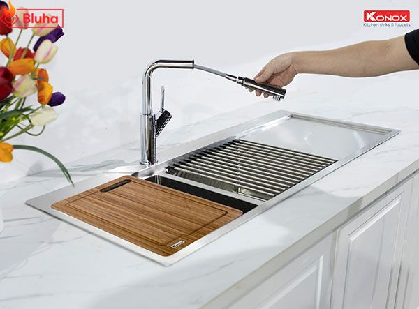 Vòi rửa bát rút dây Konox Artan Chrome