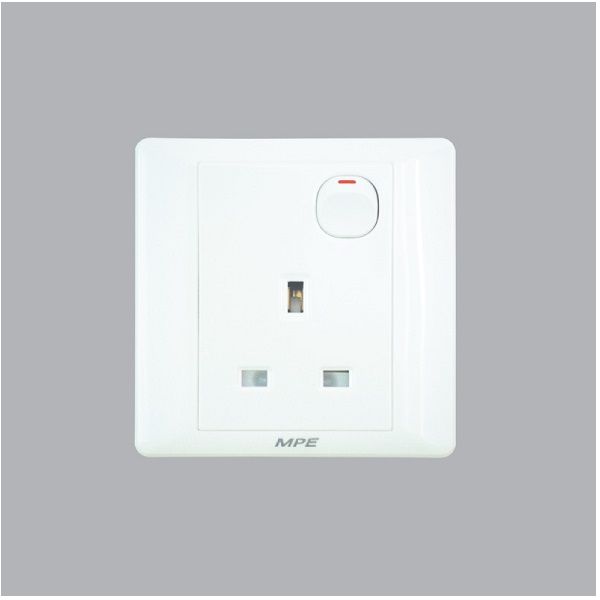 Mặt Ổ Cắm 3 Chấu Vuông + 1 Công Tắc MPE B215S