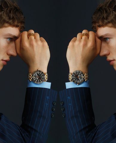  VERSACE - Đồng hồ nam Greca Sport 42mm 