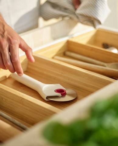  JOSEPH JOSEPH - Dụng cụ cắt bánh Pizza lưỡi dao inox 304 