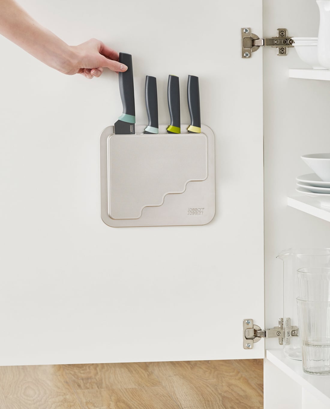 JOSEPH JOSEPH - Bộ dao 4 món kèm giá đỡ gắn cửa thông minh DoorStore™ Elevate™