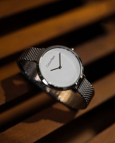  Calvin Klein - Đồng hồ nữ dây lưới Minimalistic T Bar 36mm 