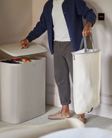  JOSEPH JOSEPH - Giỏ đựng đồ giặt ba ngăn có quai xách Tota Trio (90L) 