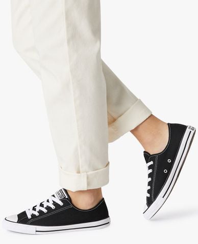  CONVERSE - Giày sneakers nữ cổ thấp Chuck Taylor All Star Dainty 