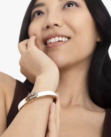  FURLA - Vòng đeo tay nữ phom cứng phối mặt đính đá thời trang 