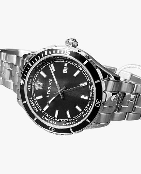 Cách check đồng hồ Versace chính hãng - Mặt số, sự tinh xảo đặc trưng
