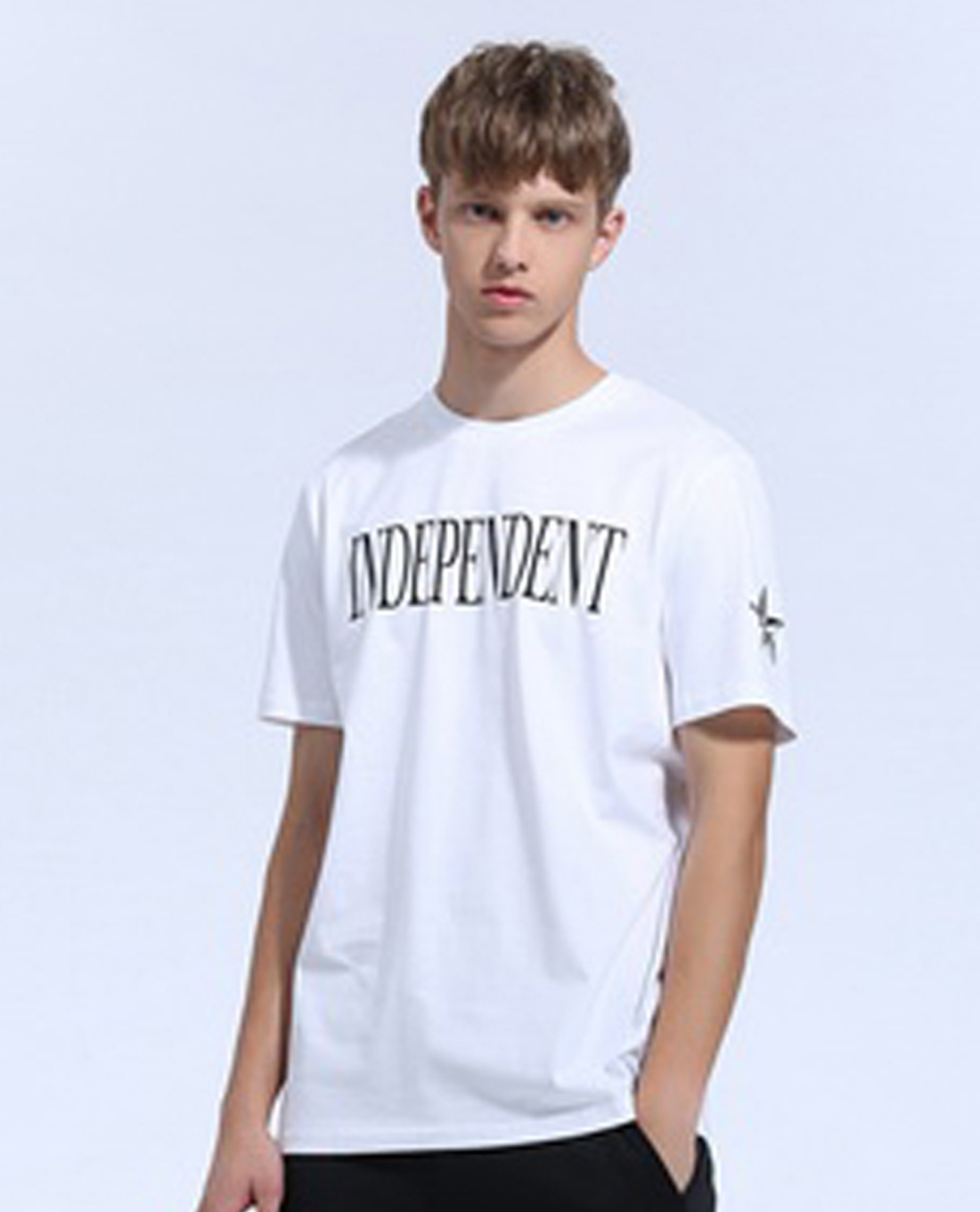 TRENDIANO - Áo thun nam cổ tròn tay ngắn in chữ mặt trước