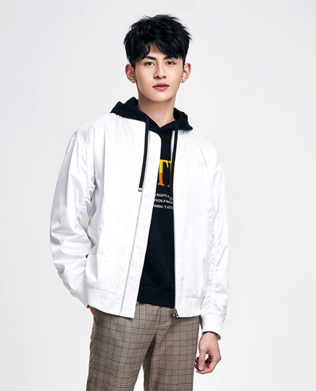 Áo khoác nam cổ tròn Royalty Letters