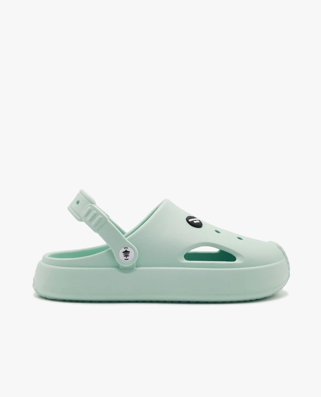 SNEAKERBUZZ - Giày clog unisex phối quai Famility