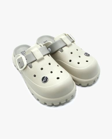  SNEAKERBUZZ - Giày clog unisex Stride Up 
