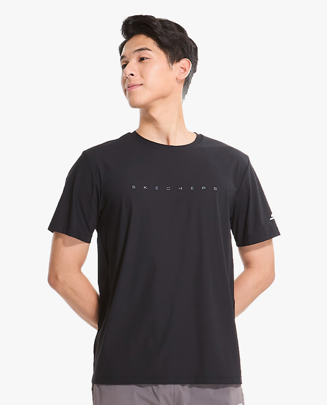 SKECHERS - Áo thun thể thao nam cổ tròn hiện đại