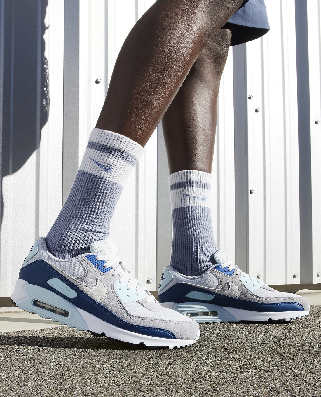 NIKE - Giày sneakers nam cổ thấp phối màu thời trang
