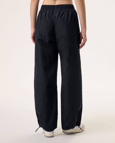  FILA - Quần dài nữ ống rộng Hailey Bieber Cringle 