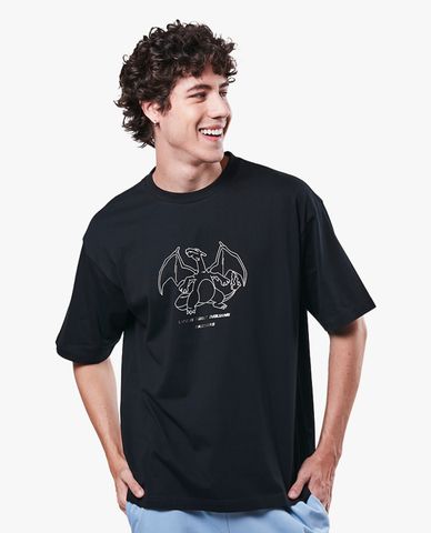  SKECHERS - Áo thun unisex ngắn tay phom suông Pokémon 