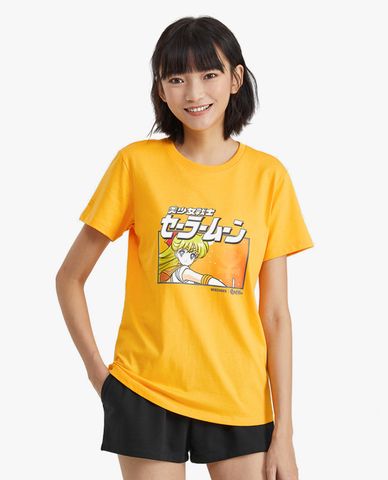  SKECHERS - Áo thun nữ phom suông ngắn tay Sailor Moon 