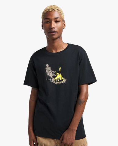  CONVERSE - Áo thun nam cổ tròn tay ngắn Sizzling Skeleton 