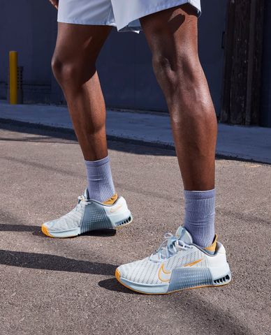  NIKE - Giày tập luyện nam phối màu độc đáo 