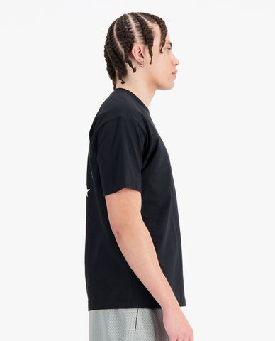  NEW BALANCE - Áo thun nam cổ tròn tay ngắn Hoops Essentials 