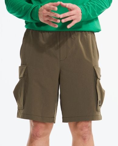  SKECHERS - Quần short nam ống rộng lưng thun phối túi hộp 