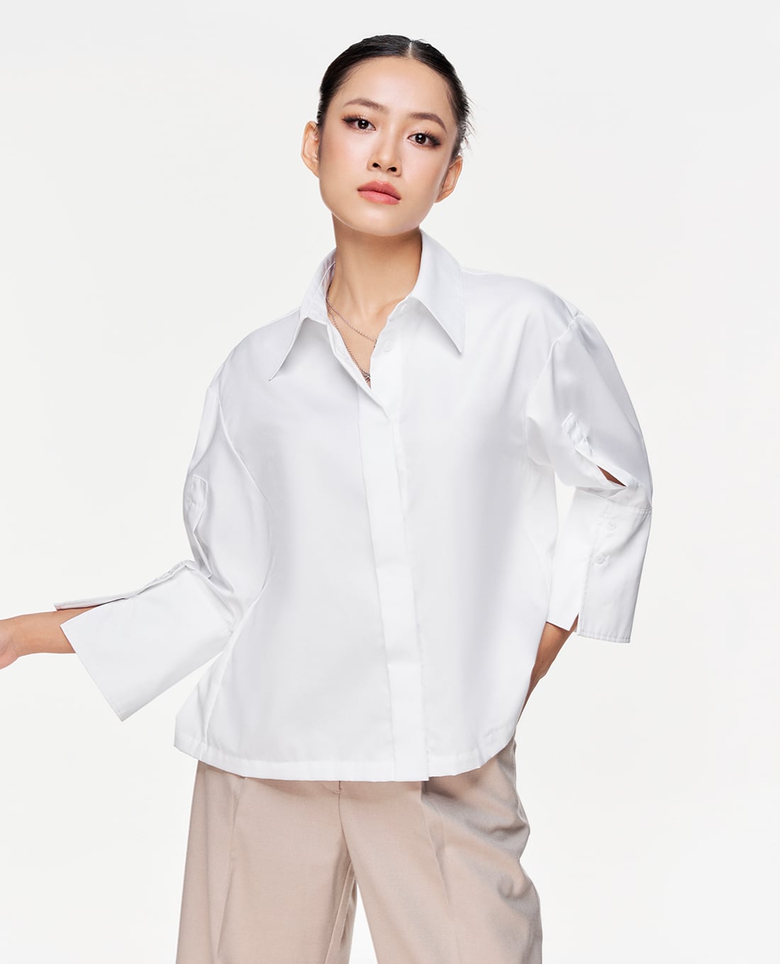 GIGI - Áo sơ mi nữ cổ bẻ tay dài phom suông hiện đại